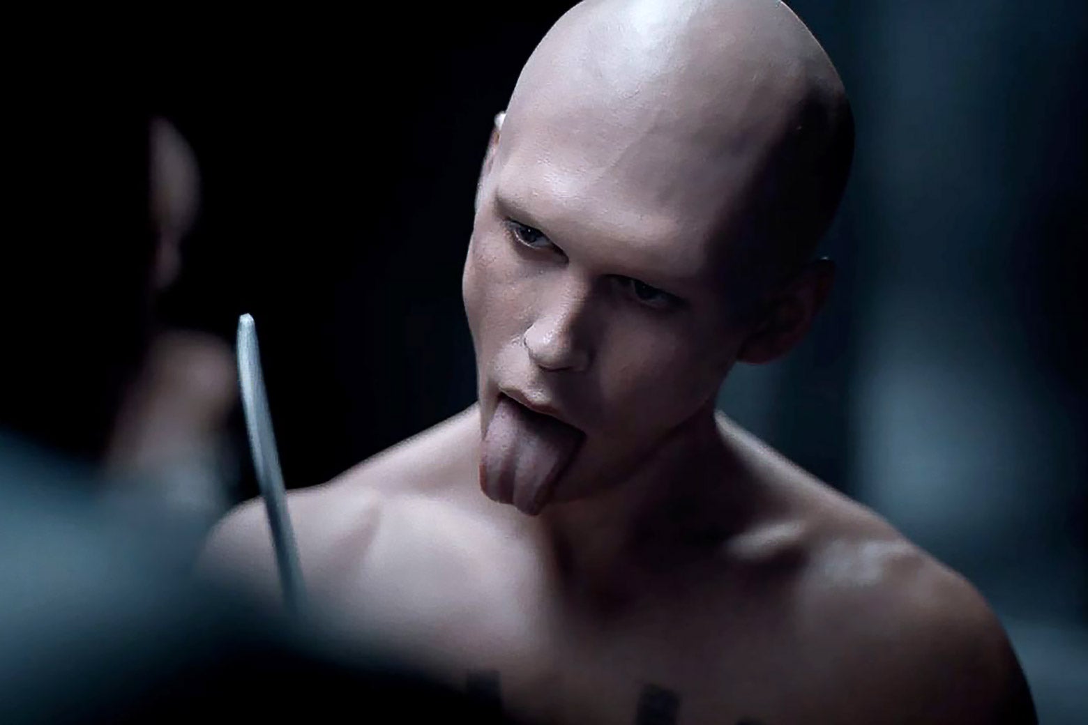 Austin Butler som Feyd-Rautha Harkonnen, rakad och med intensiv blick